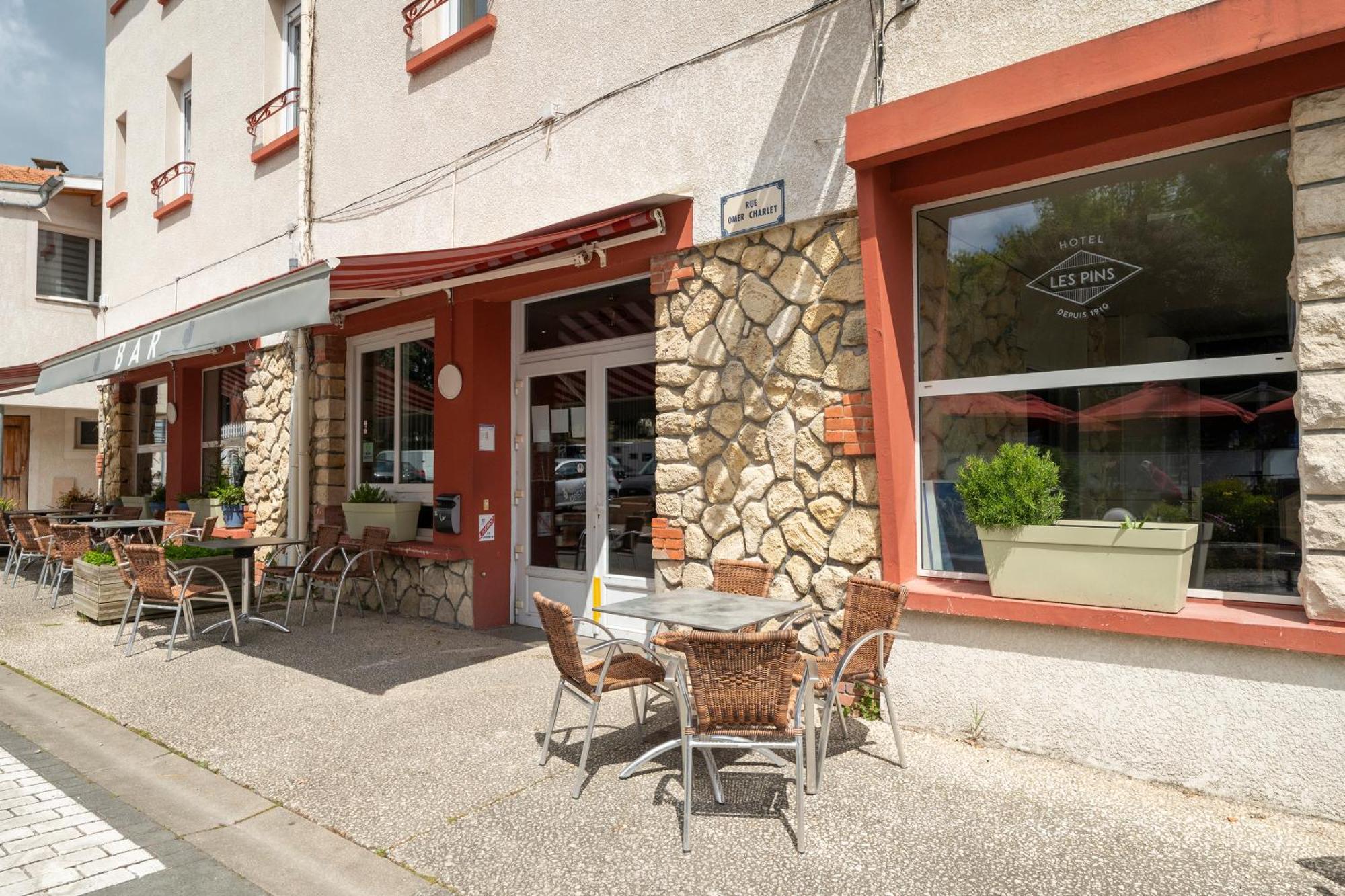 Hotel Les Pins Saint-Trojan-les-Bains Exterior photo